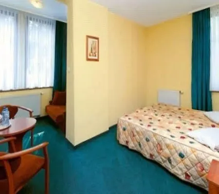 Halny Apartmanhotel 3*